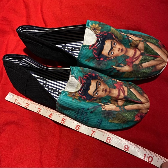 Shoes, Slip-On’s Frida Kahlo Mexican Art - Picture 5 of 5